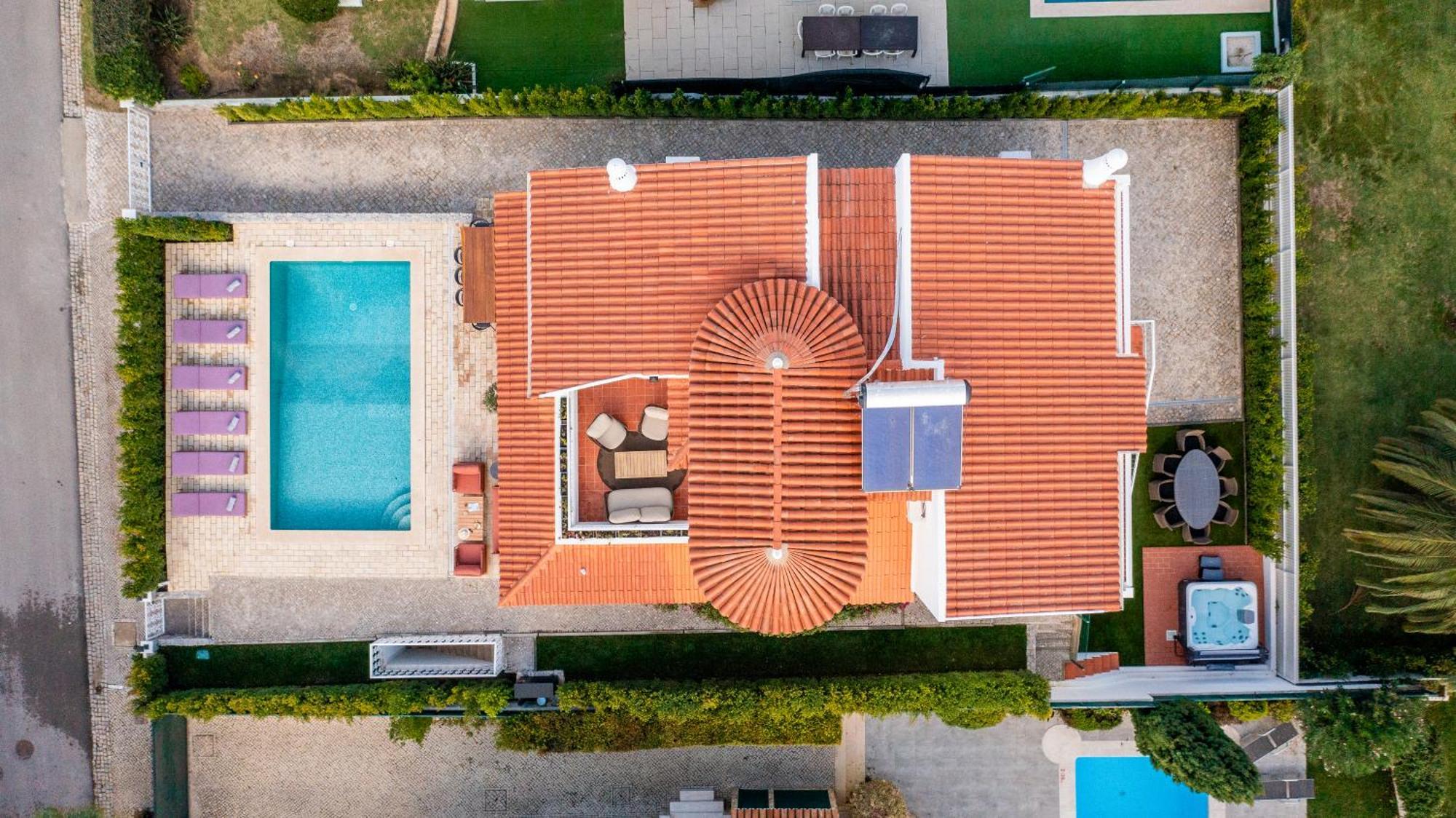 Luxurious - Pool, Hot Tub, Cinema And Golf Villa