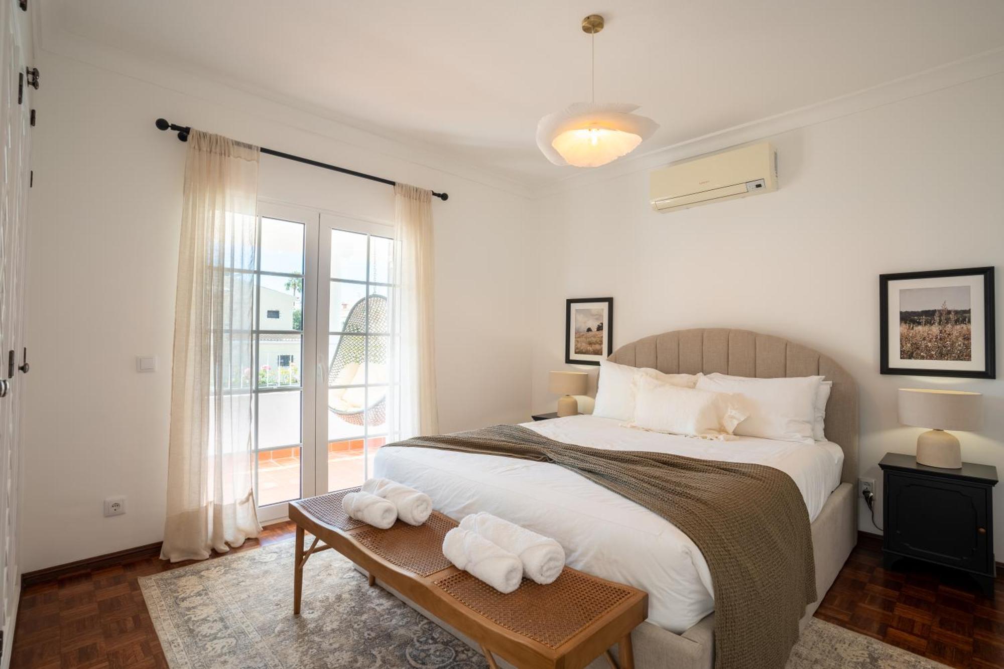 Luxurious - Pool, Hot Tub, Cinema And Golf